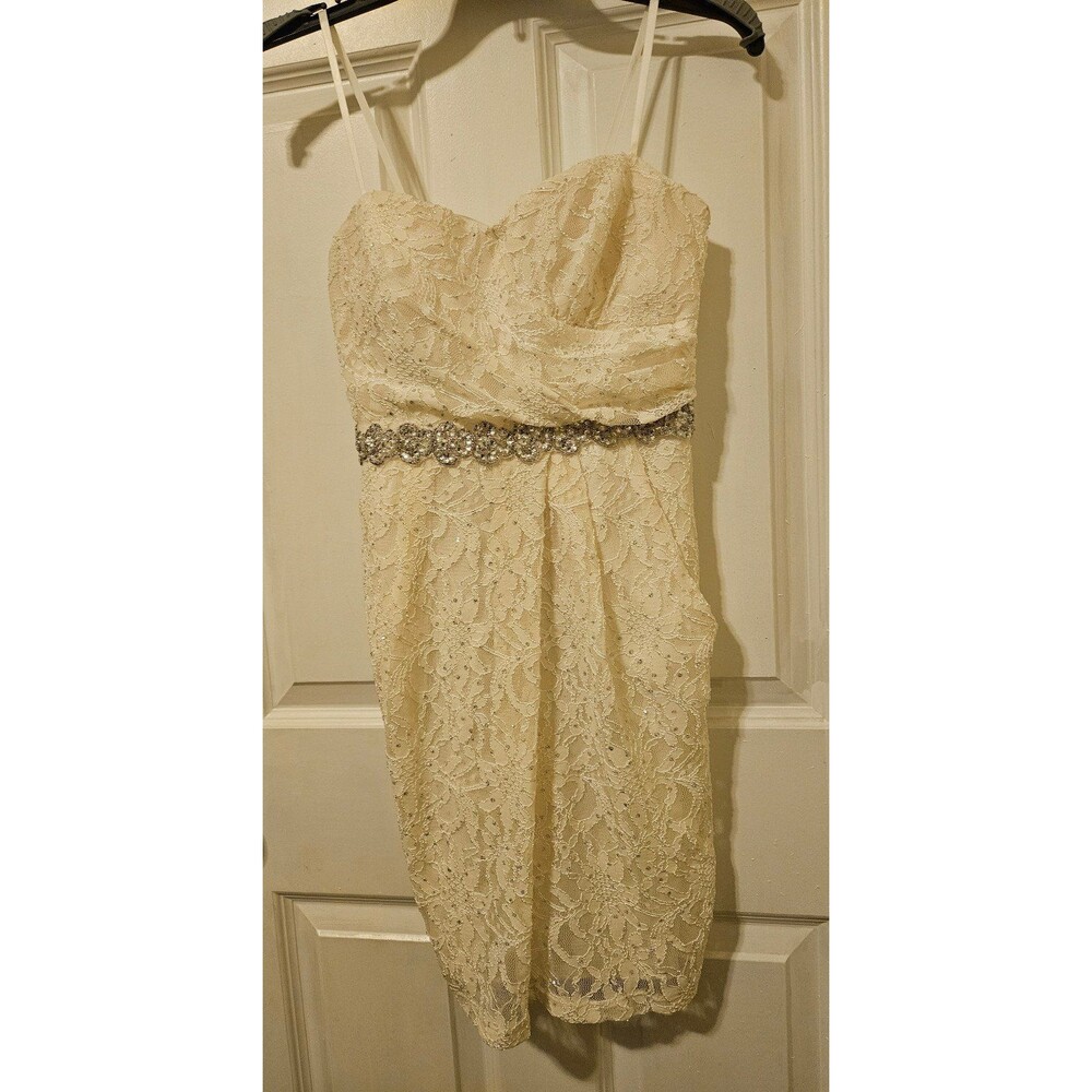 Sleeveless Dress Size 6 Has Pockets Zip Up Closure